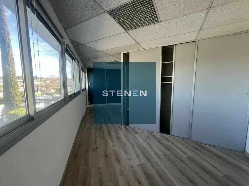 BUREAUX A LOUER DE 34 M&sup2;