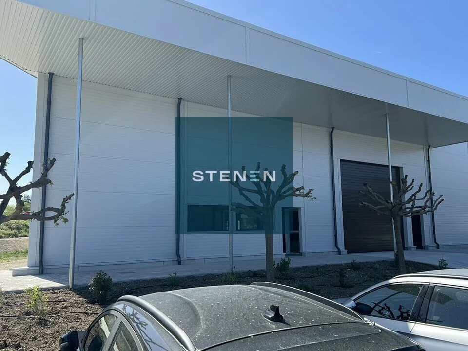 LOCAL COMMERCIAL A LOUER DE 550 M&sup2;