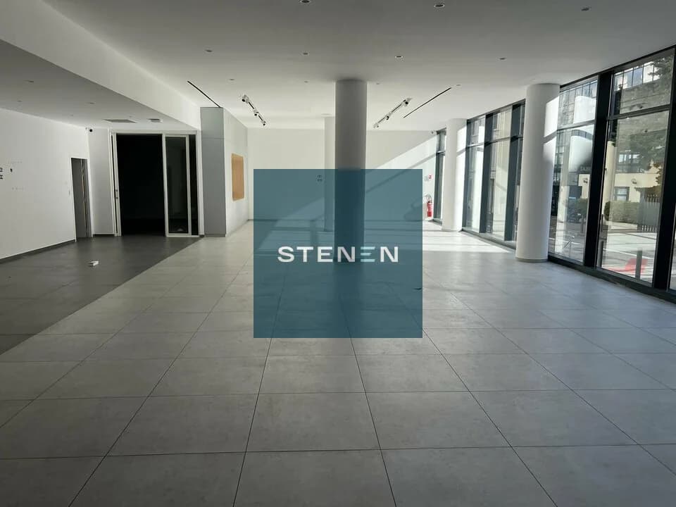 LOCAL COMMERCIAL A LOUER DE 493 M&sup2;