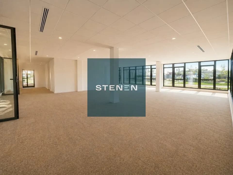 BUREAUX A LOUER DE 550 M&sup2;