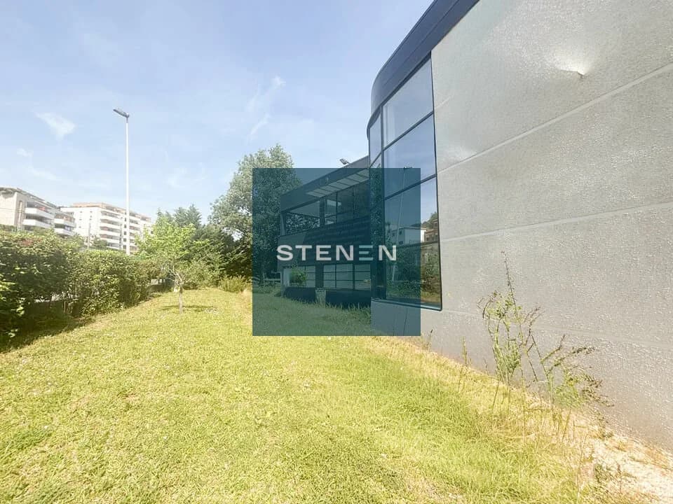 BUREAUX A LOUER DE 499 M&sup2;
