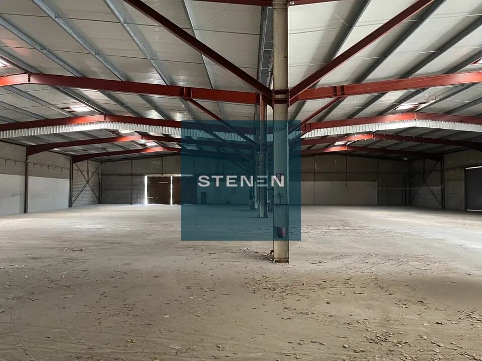 LOCAL D'ACTIVITE - ENTREPOT A LOUER DE 3 200 M&sup2;