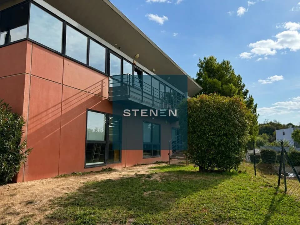BUREAUX A VENDRE DE 367 M&sup2;