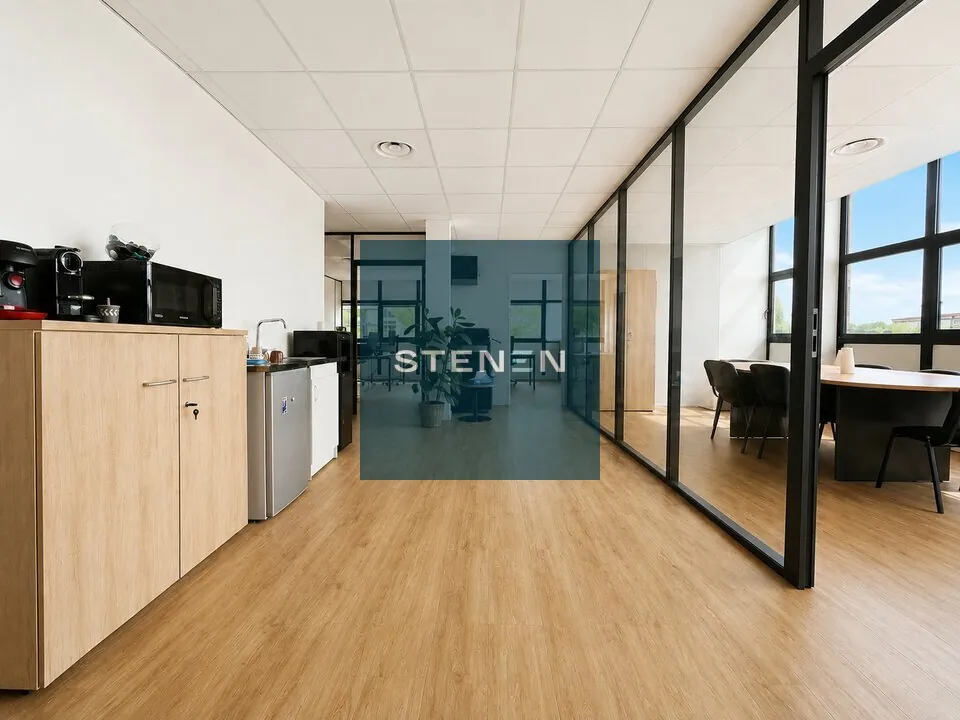 BUREAUX A LOUER DE 110 M&sup2;
