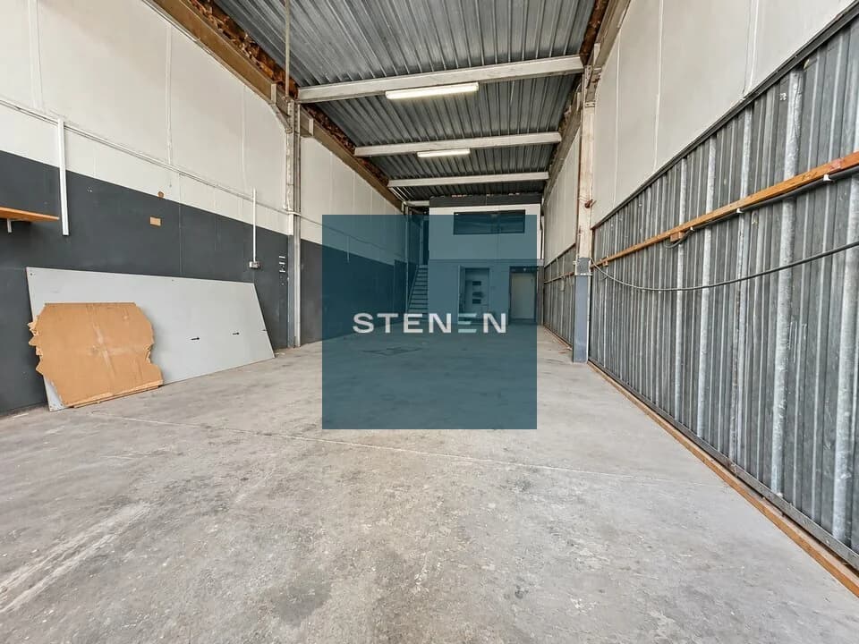 LOCAL D'ACTIVITE - ENTREPOT A LOUER DE 460 M&sup2;