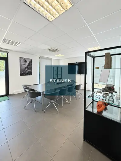 Photo 4