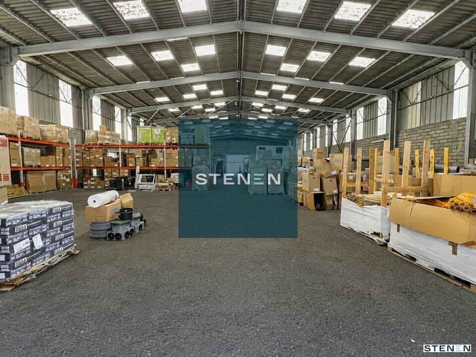 LOCAL D'ACTIVITE - ENTREPOT A LOUER DE 1 145 M&sup2;