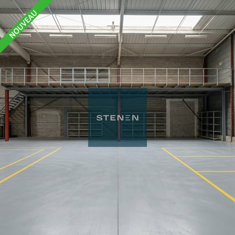 LOCAL D'ACTIVITE - ENTREPOT A LOUER DE 623 M&sup2;