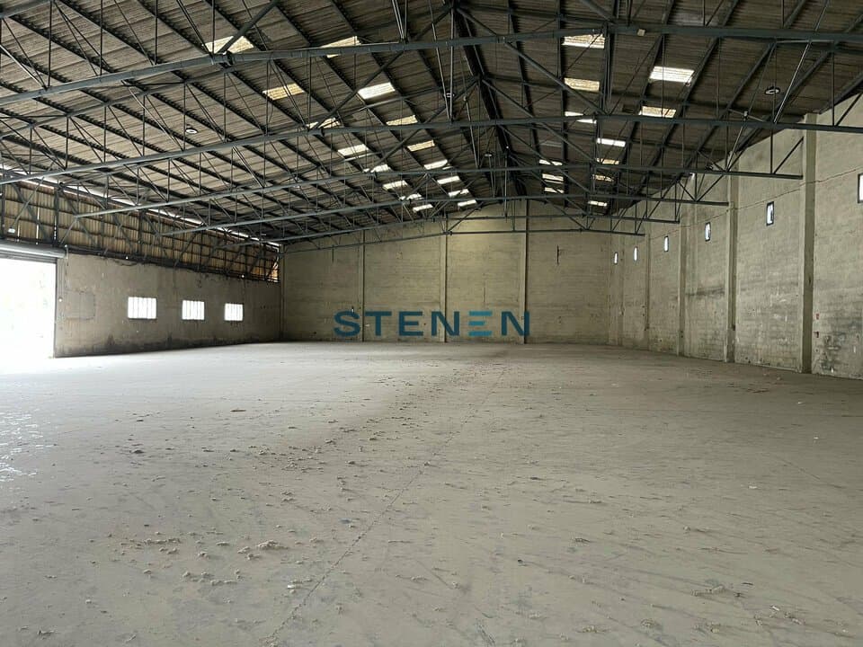 LOCAL D'ACTIVITE - ENTREPOT A LOUER DE 2 000 M&sup2;