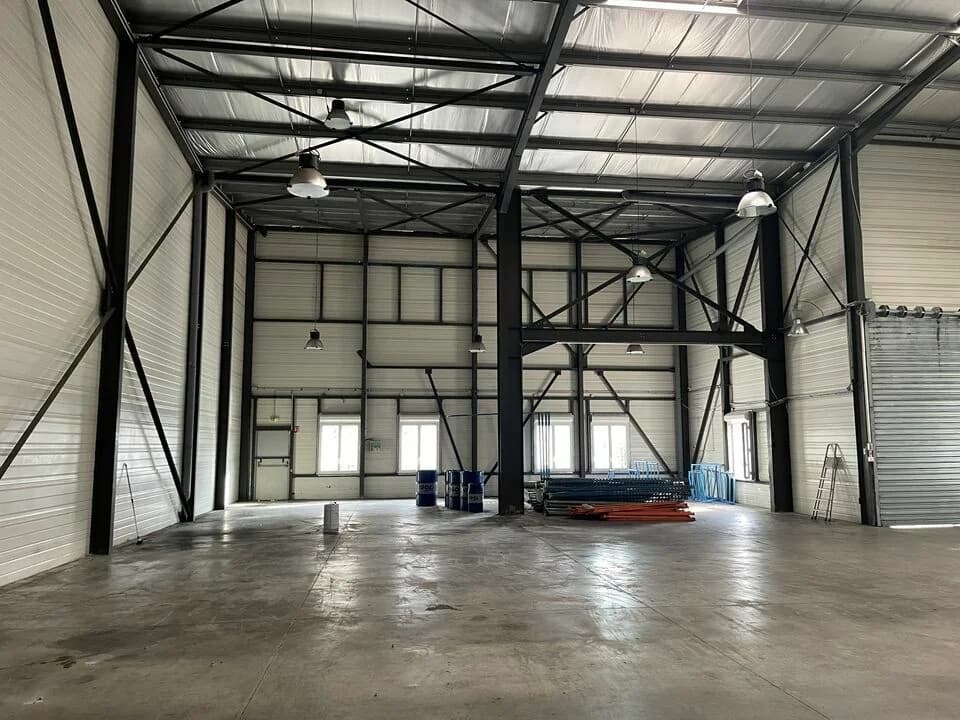 ENTREPOT A LOUER DE 500 M²