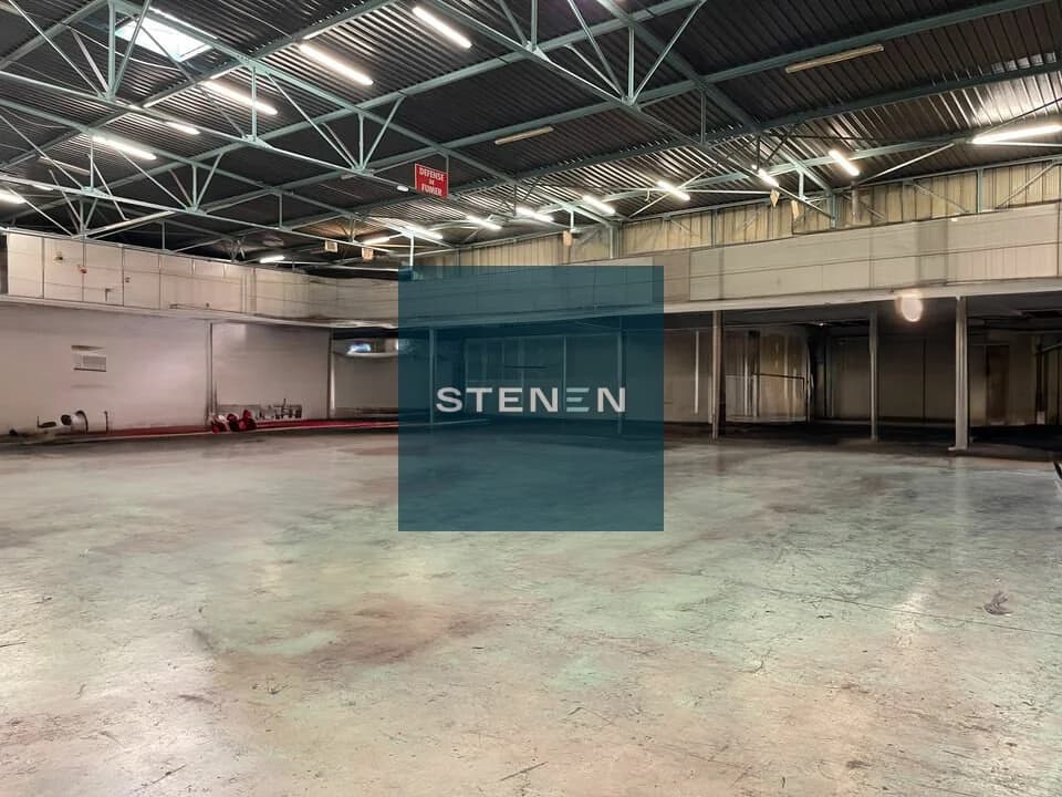 LOCAL D'ACTIVITE - ENTREPOT A LOUER DE 2 180 M²