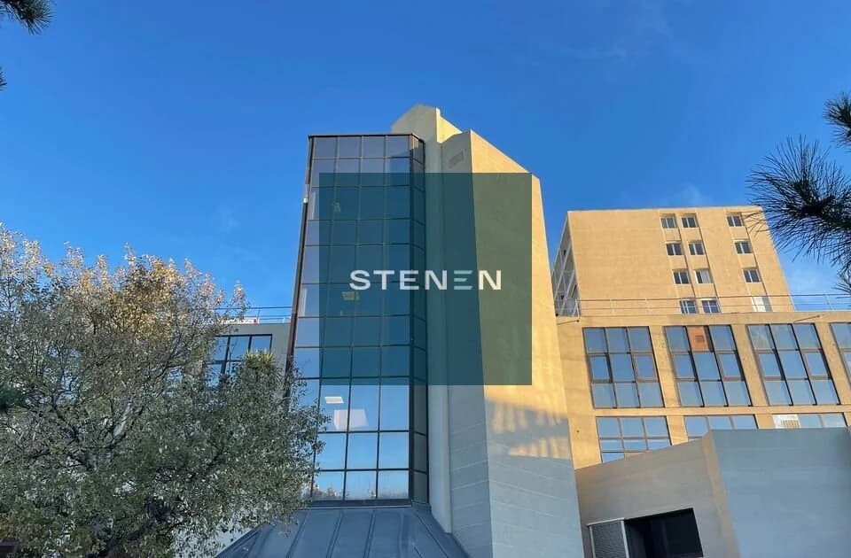 BUREAUX A LOUER DE 822 M² DIVISIBLES A PARTIR DE 296 M²