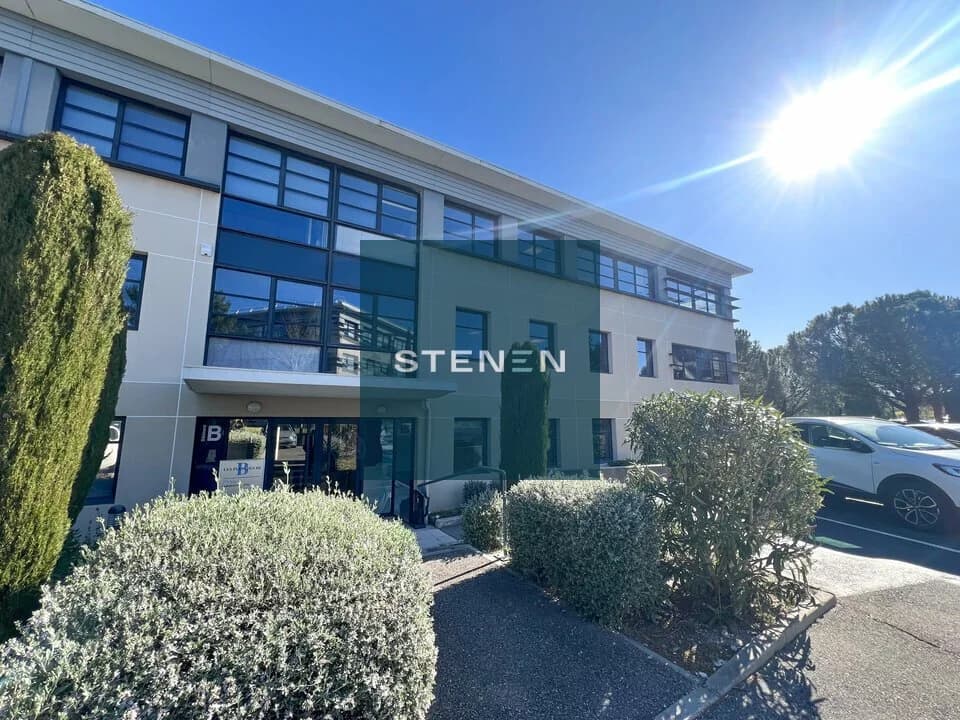 BUREAUX A LOUER DE 607 M²