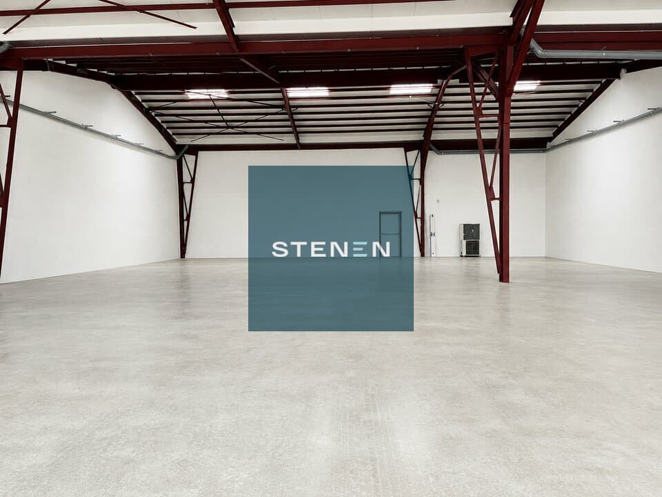LOCAL D'ACTIVITE - ENTREPOT A LOUER DE 393 M²