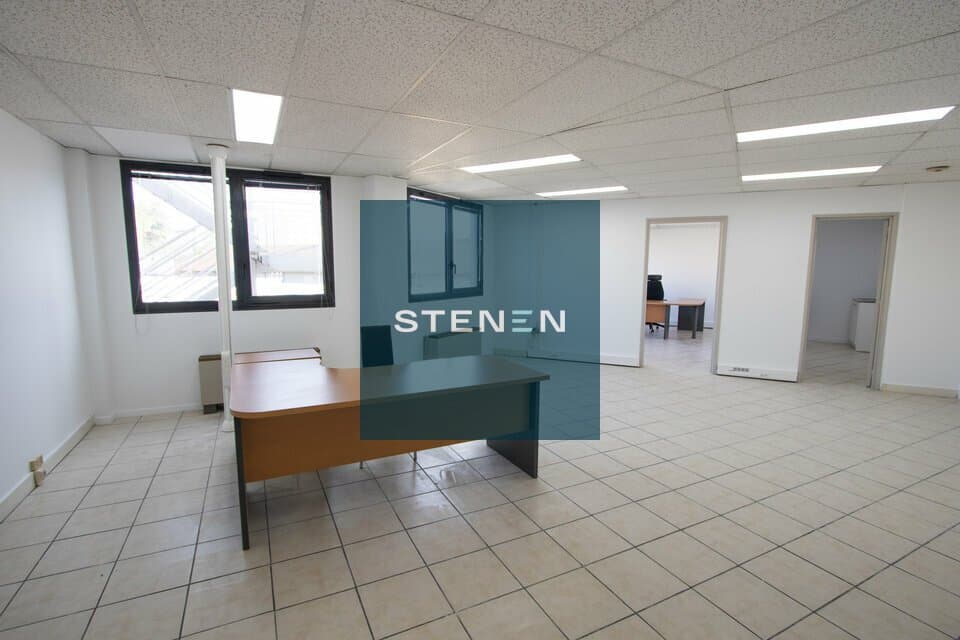 BUREAUX A LOUER DE 70 M²